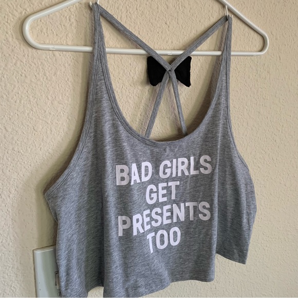 NWOT Victoria’s Secret Gray Strappy Graphic Crop Top - Picture 3 of 14